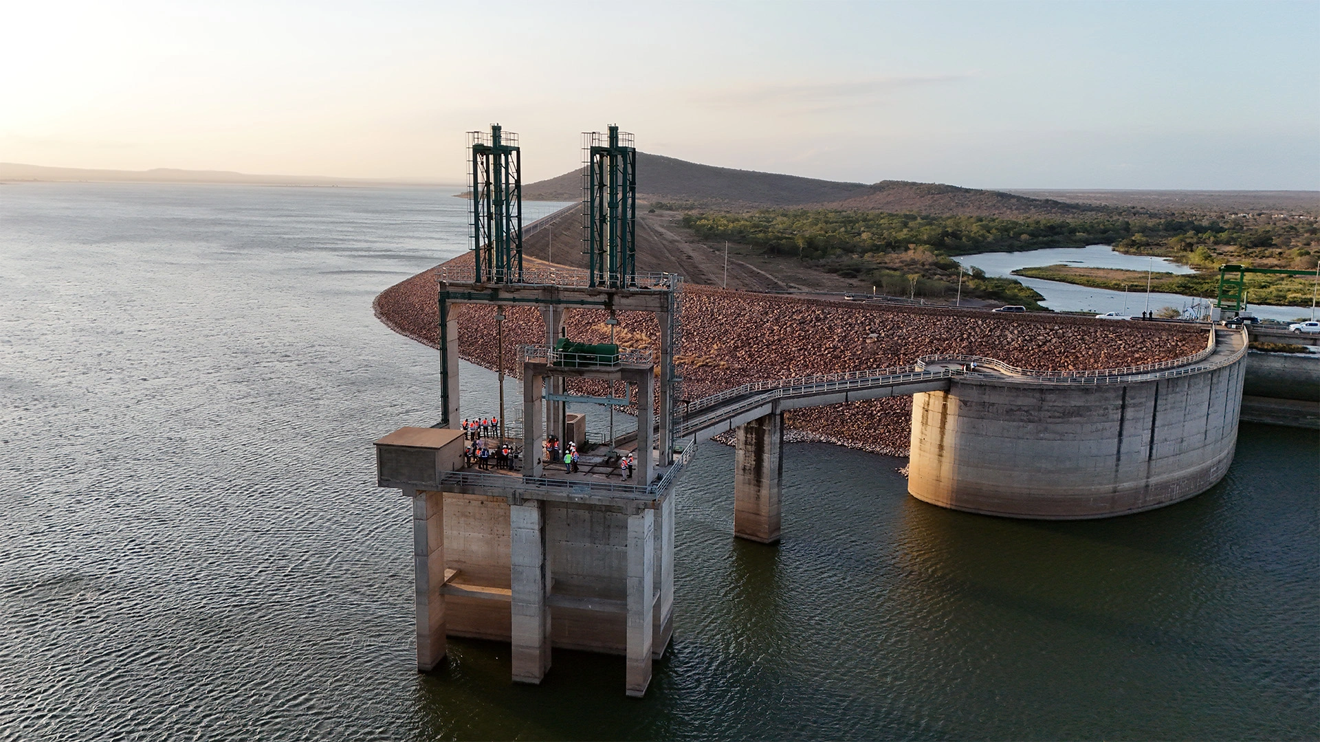 Torre de Captação e Infraestrutura de Regularização Hídrica