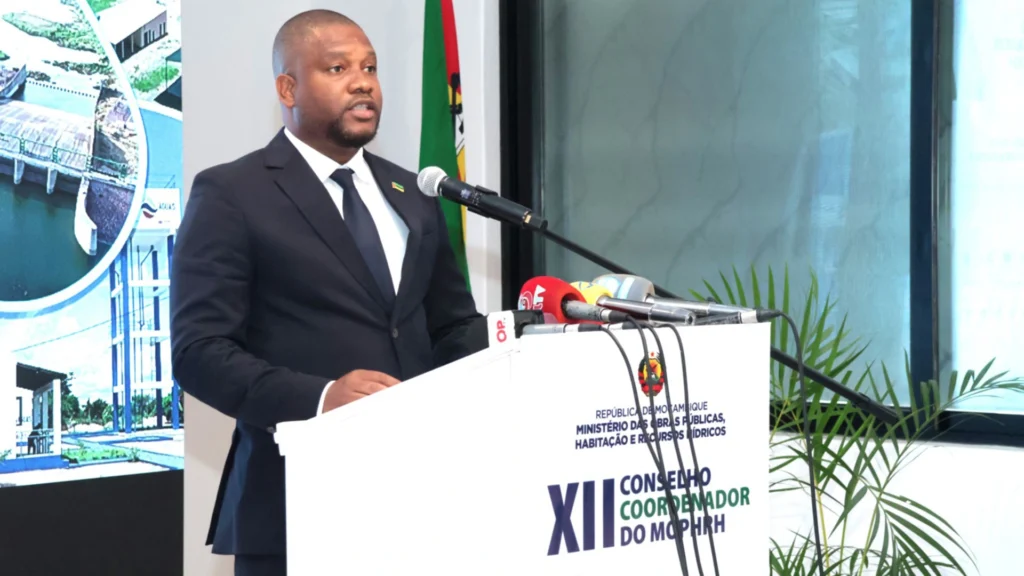 Ministro discursa sobre os projectos estrategicos do sector no XII Conselho Coordenador